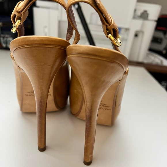 Max Studio High heel shoes women stilettos Leather Camel size 5.5 - Picture 2 of 6
